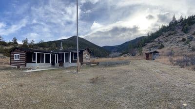 Sage Creek Cabin
